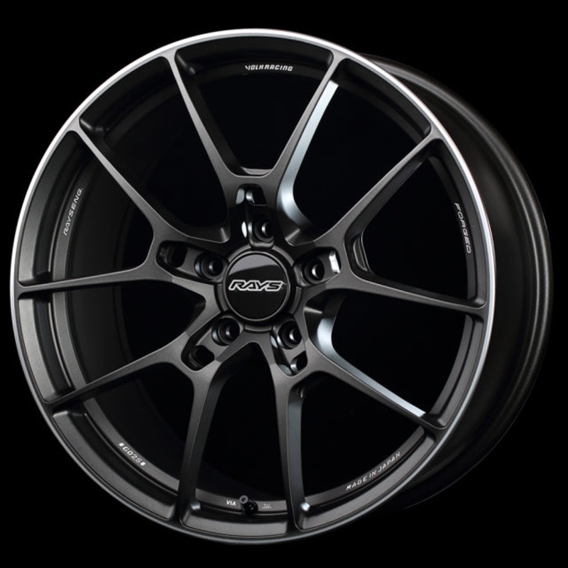 Volk Racing G025 Wheel  – 19×9.5 +45 | 5×114.3 | Matte Gunblack w/ DC Rim Edge