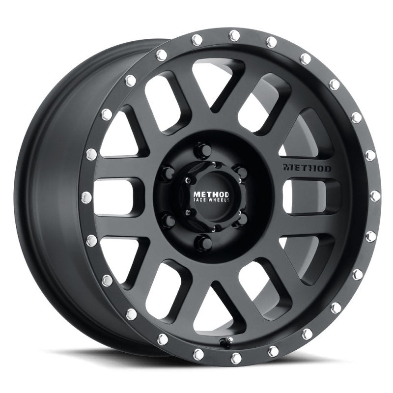 Method MR306 Mesh 17×8.5 0mm Offset 6×135 94mm CB Matte Black Wheel
