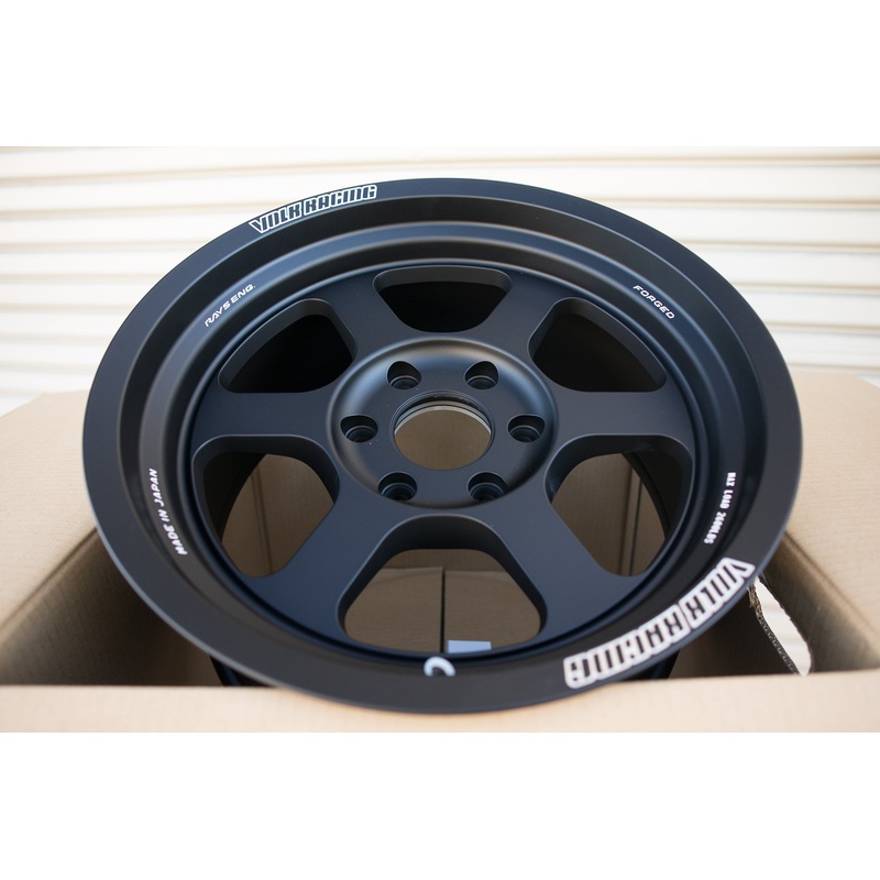 Volk Racing TE37XT M-Spec 18×9.5 +20, 6×135 Blast Black (SET)