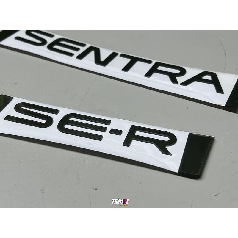 TDMi Reproduction | B13 SE-R Trunk Badge