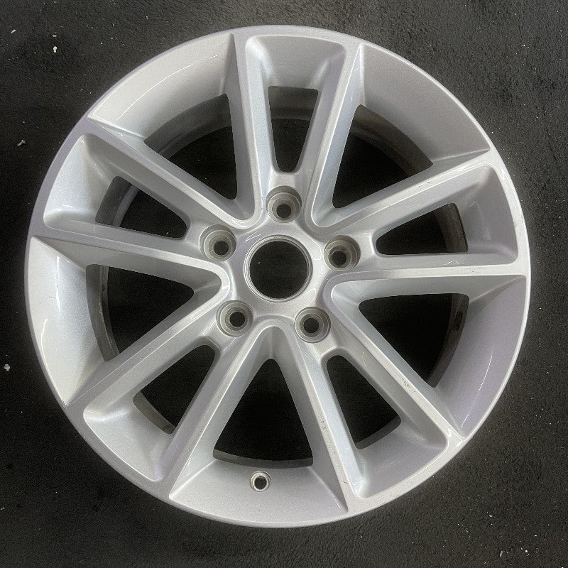 17″ CARAVAN 13 17×6.5 aluminum V spoke fully opt WGH Original OEM Wheel Rim
